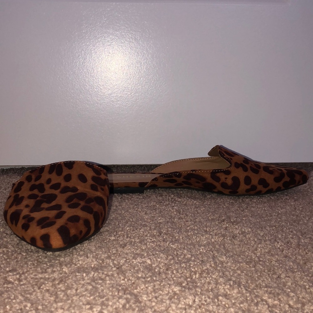 Brand New Cheetah Flats